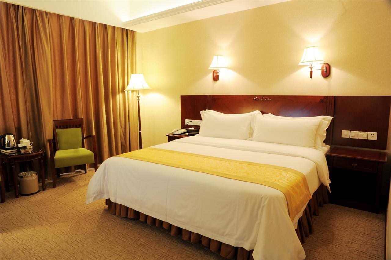 Vienna Hotel Hebei Zhuozhou High Speed Train Station Экстерьер фото