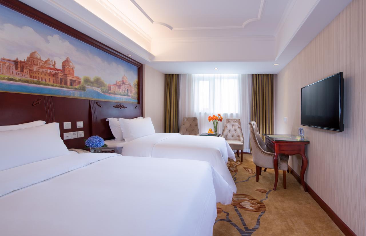 Vienna Hotel Hebei Zhuozhou High Speed Train Station Экстерьер фото